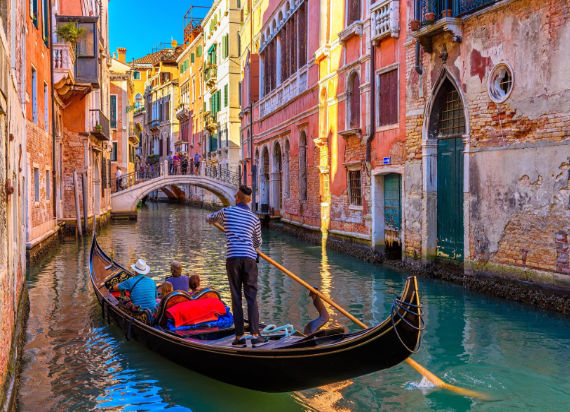 Private Venice Gondola Ride with kids